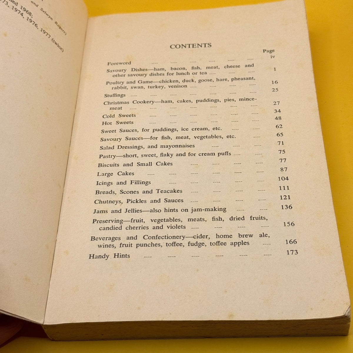 The Aunt Daisy Cookbook with Household Hints by Barbara Basham
