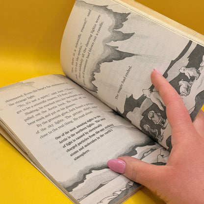 Magic Tree House: Polar Bears Past Bedtime by Mary Pope Osborne