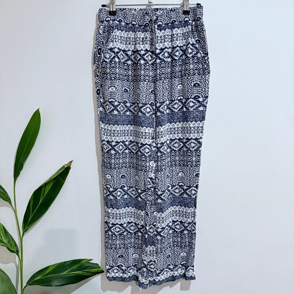 Emerson Navy & White Print Drawstring Pants Size 8
