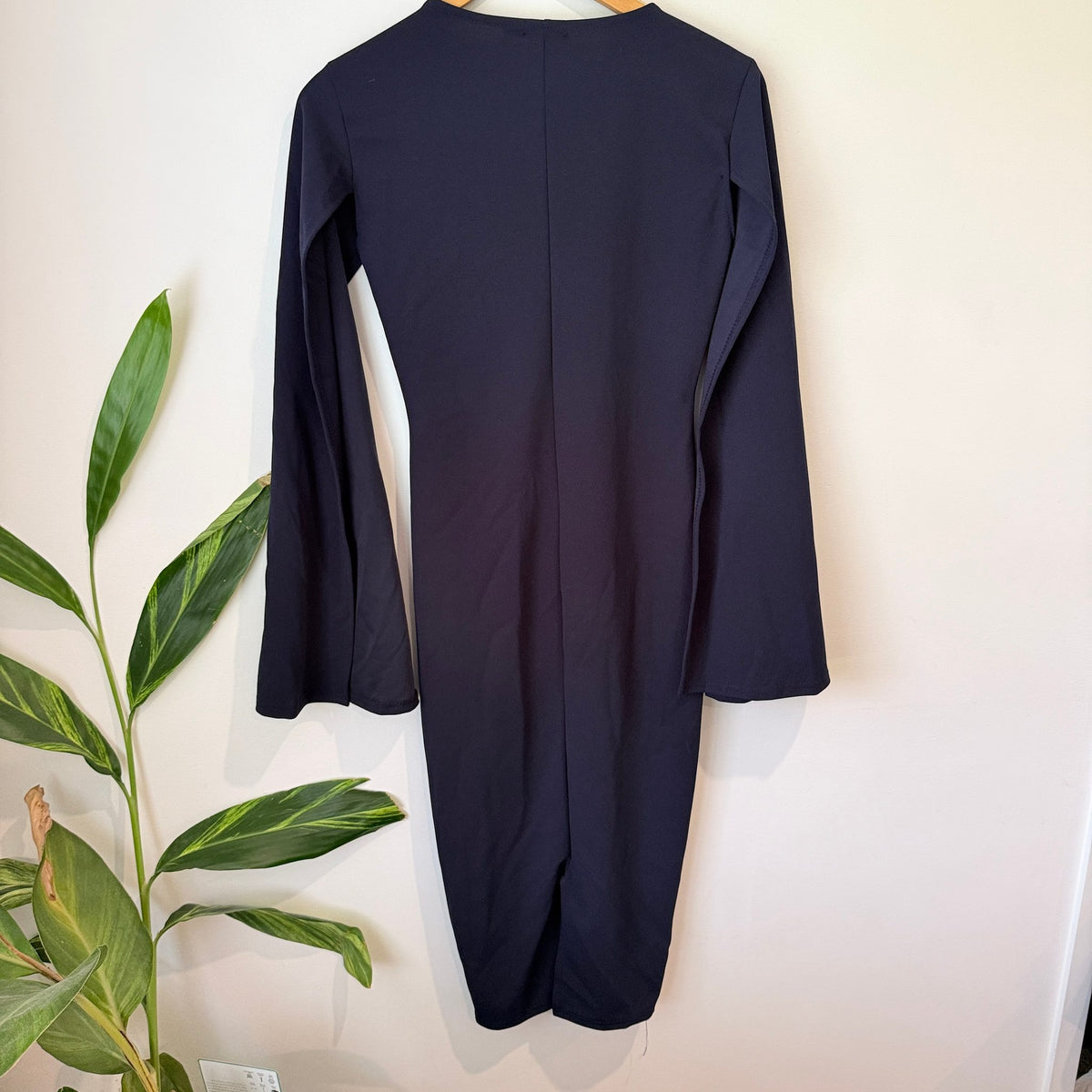 boohoo Navy Bell Sleeve Midi Dress - UK 12