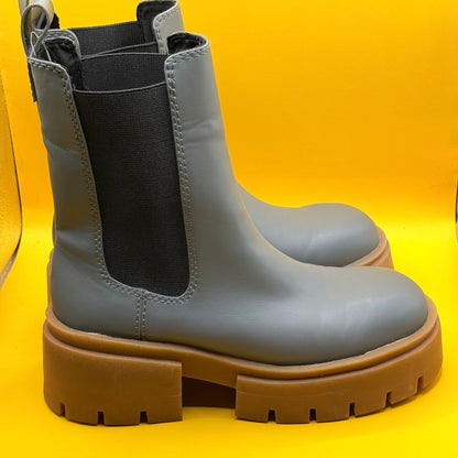 H&M Grey Chunky Chelsea Boots - EU 38