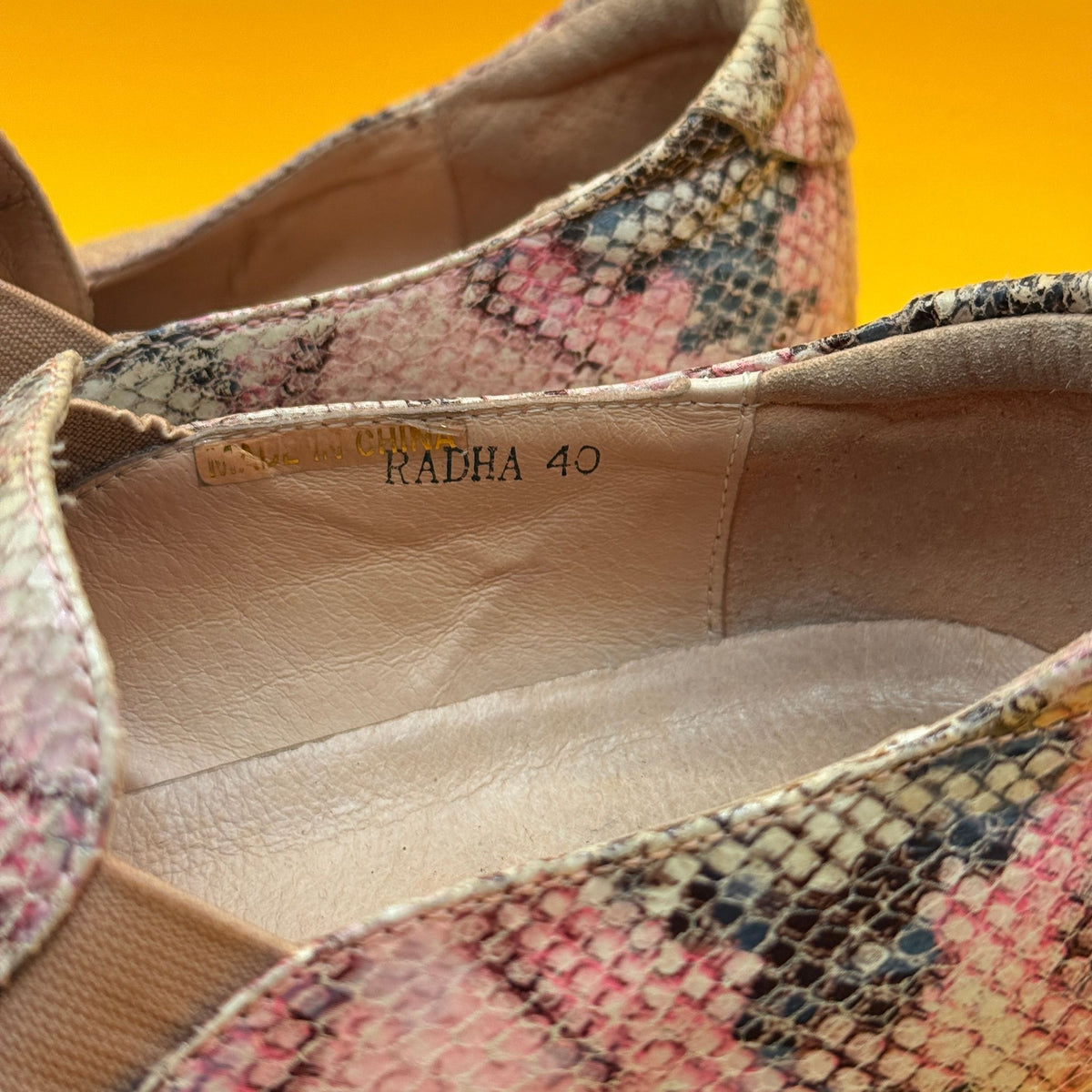 Belle Scarpe Radha Printed Slip-On Shoes - Size 40