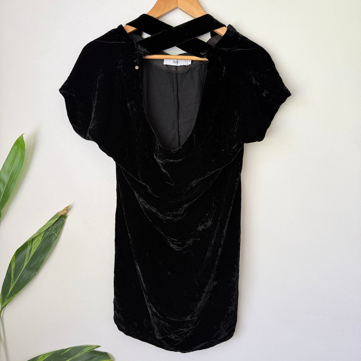 Liam Black Velvet Cross Back Top Size 8