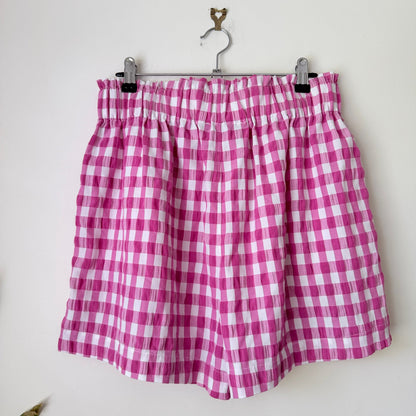 Decjuba Pink & White Gingham Elastic Waist Shorts Size L
