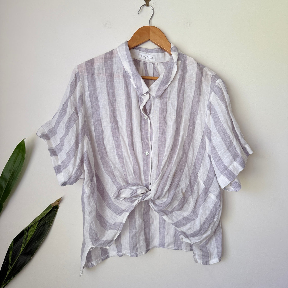 Bingostar Lilac & White Stripe Linen Tie Front Shirt Size U/Arm to U/Arm 48cm