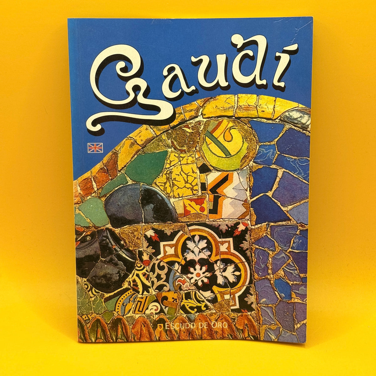 Gaudí by Editorial Escudo de Oro
