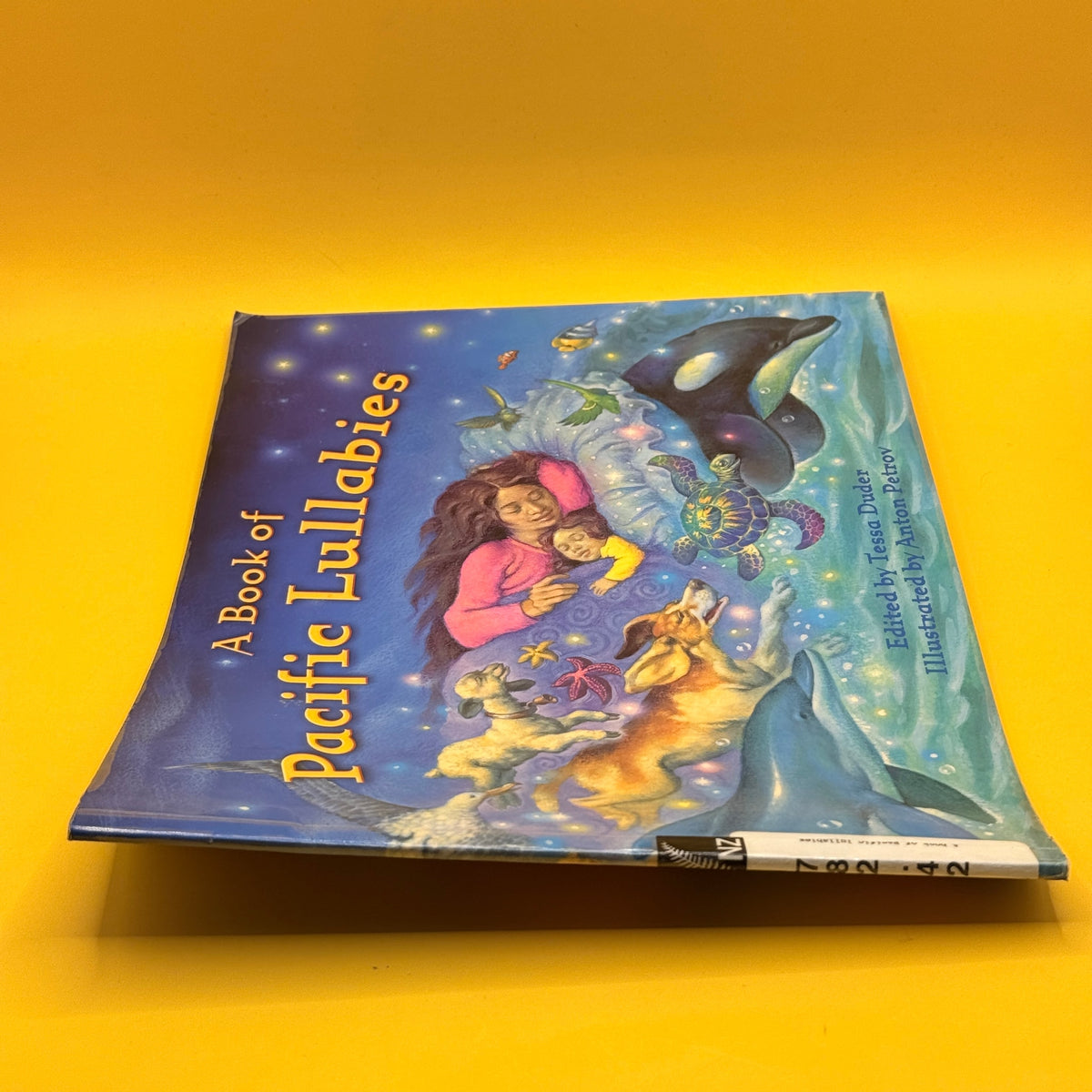 A Book of Pacific Lullabies by Tessa Duder