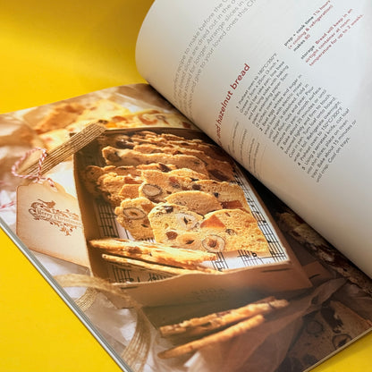 Christmas Baking by The Australian Women’s Weekly