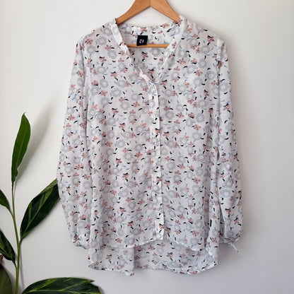 KILT White Floral Print Long Sleeve Blouse Size U/Arm to U/Arm 52cm