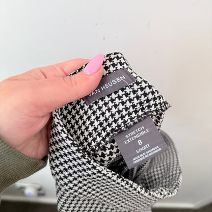 Van Heusen Black & White Houndstooth Stretch Pants Size 8 Short