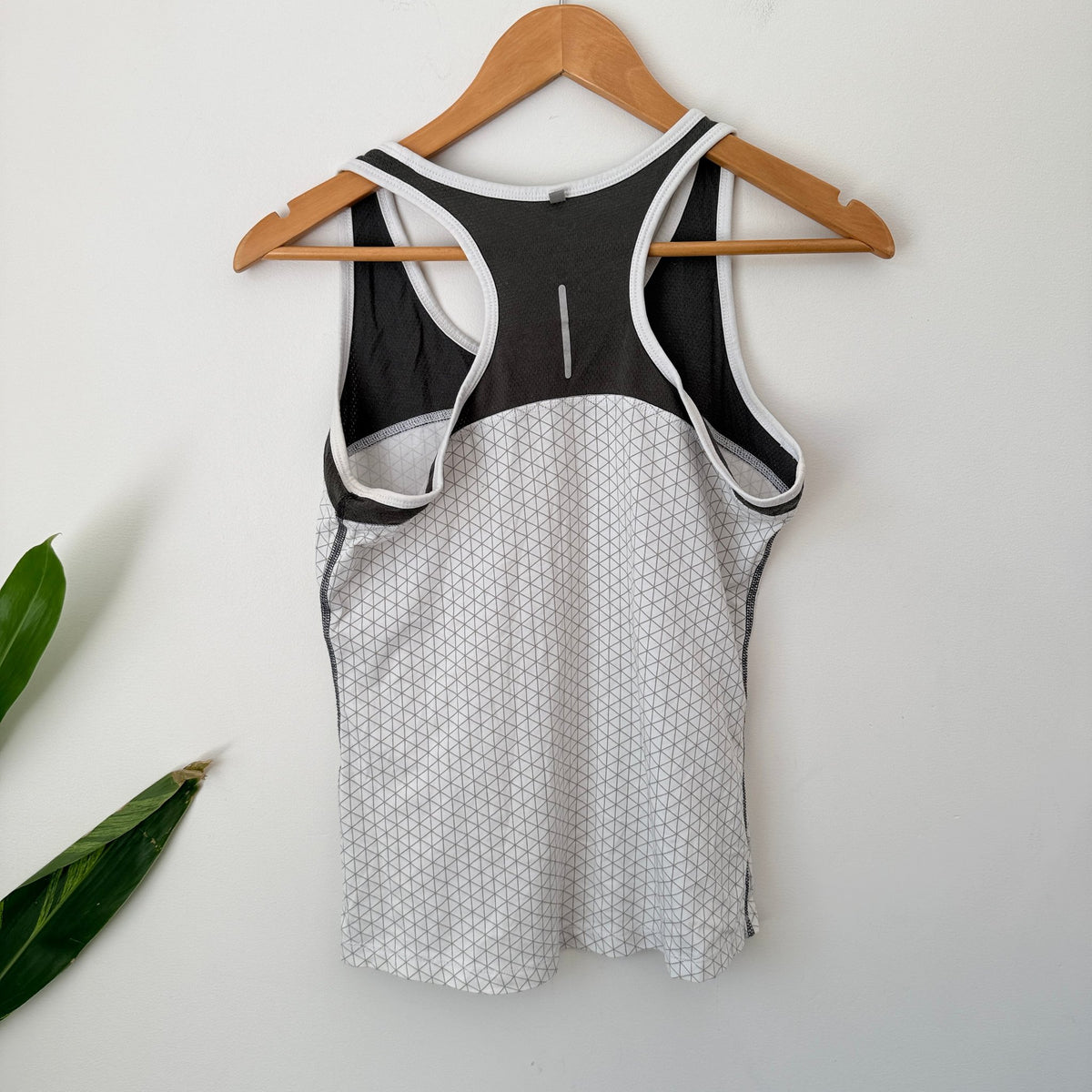 Nike Dri-FIT Grey & White Racerback Tank Size S