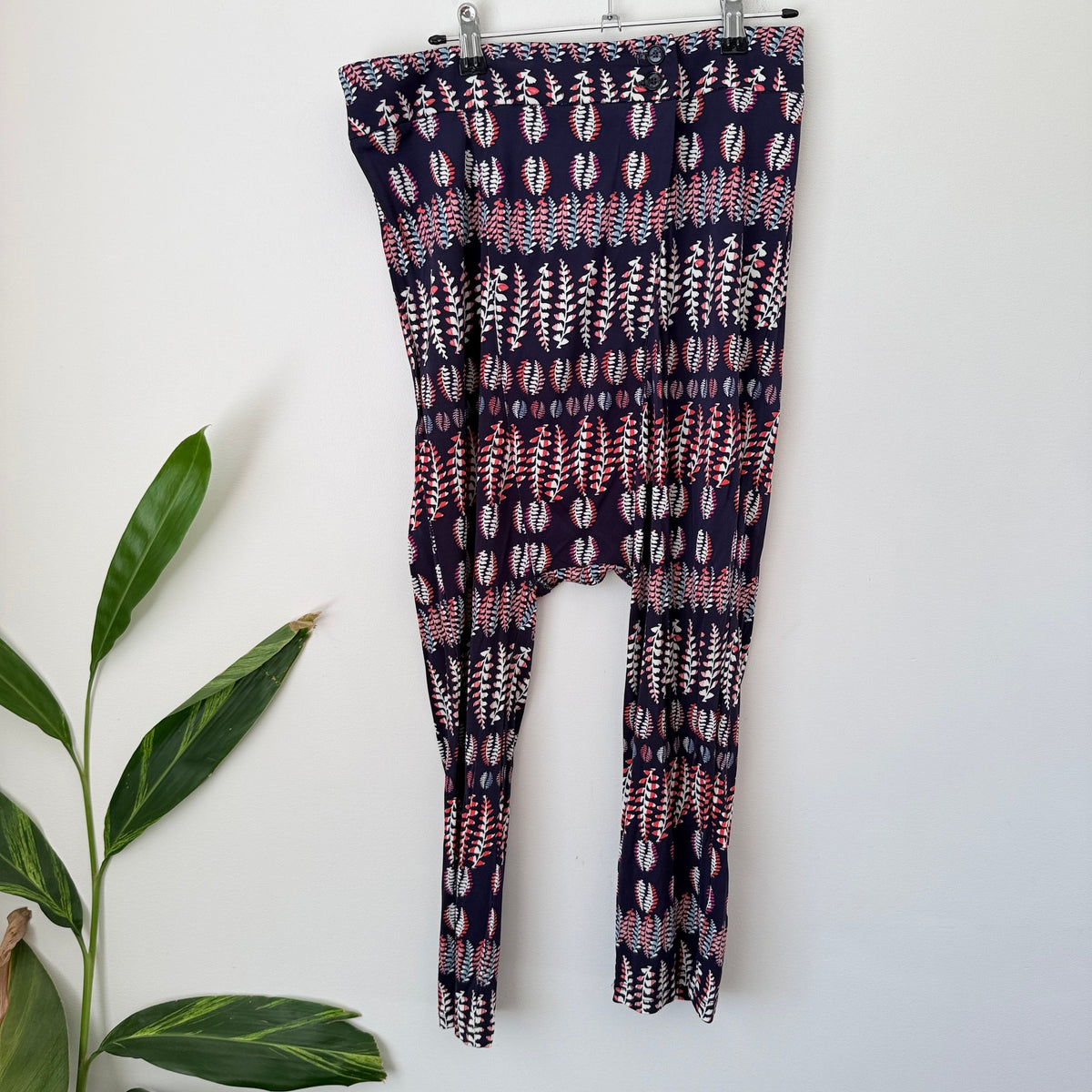 World Navy Leaf Print Drop Crotch Pants Size S/M