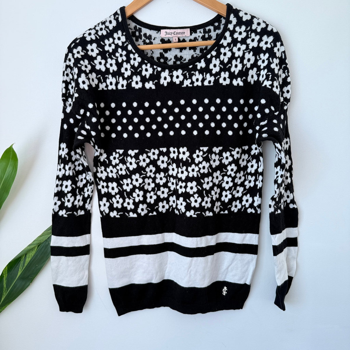 Juicy Couture Black & White Floral Knit Jumper Size S