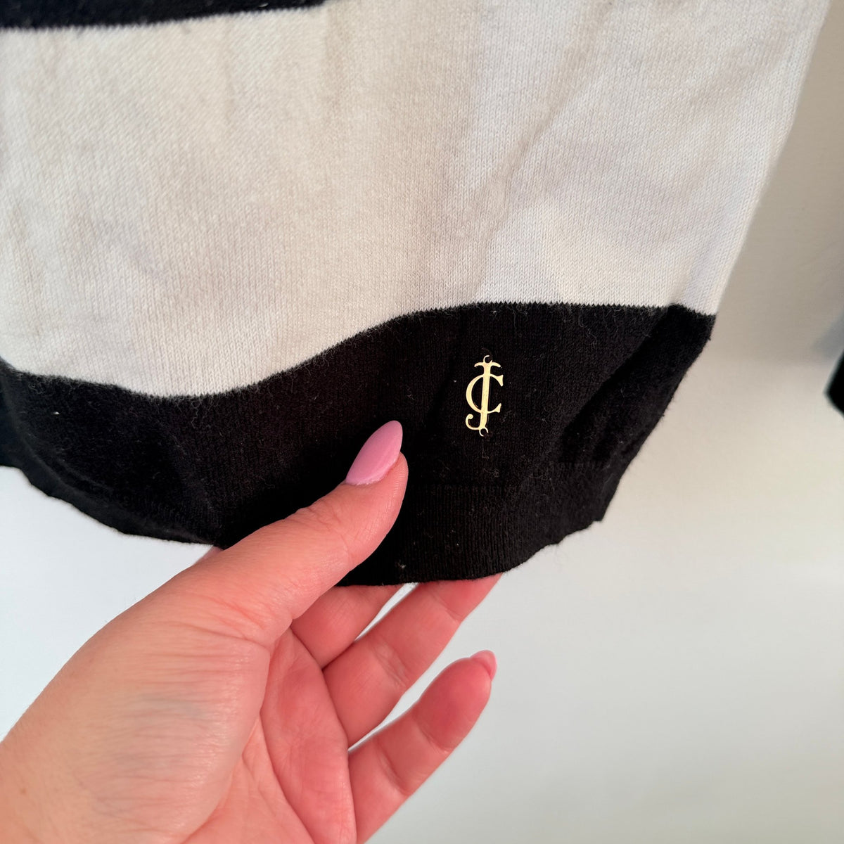 Juicy Couture Black & White Floral Knit Jumper Size S