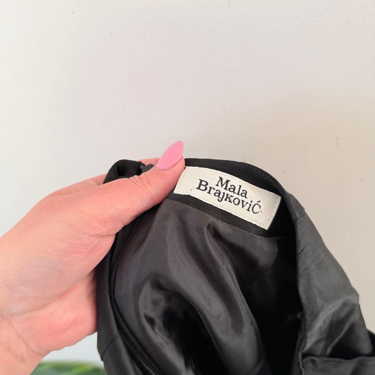 Mala Brajkovic Black Ruffle Hem Pencil Skirt Size 10