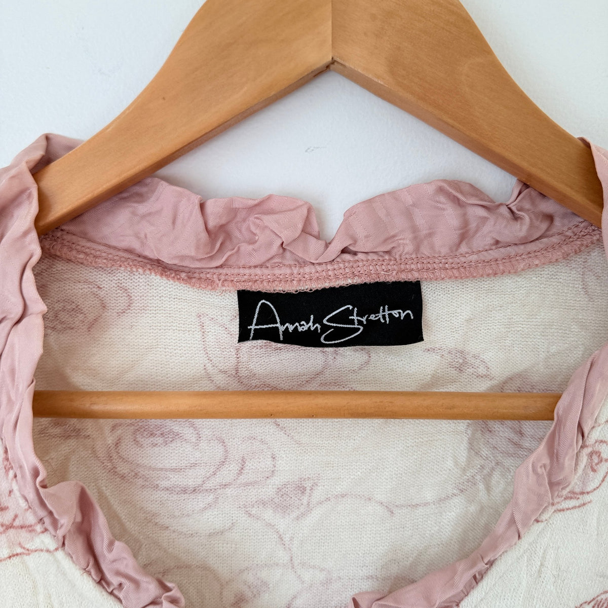 Annah Stretton Cream & Pink Rose Print Ruffle Trim Cardigan Size L