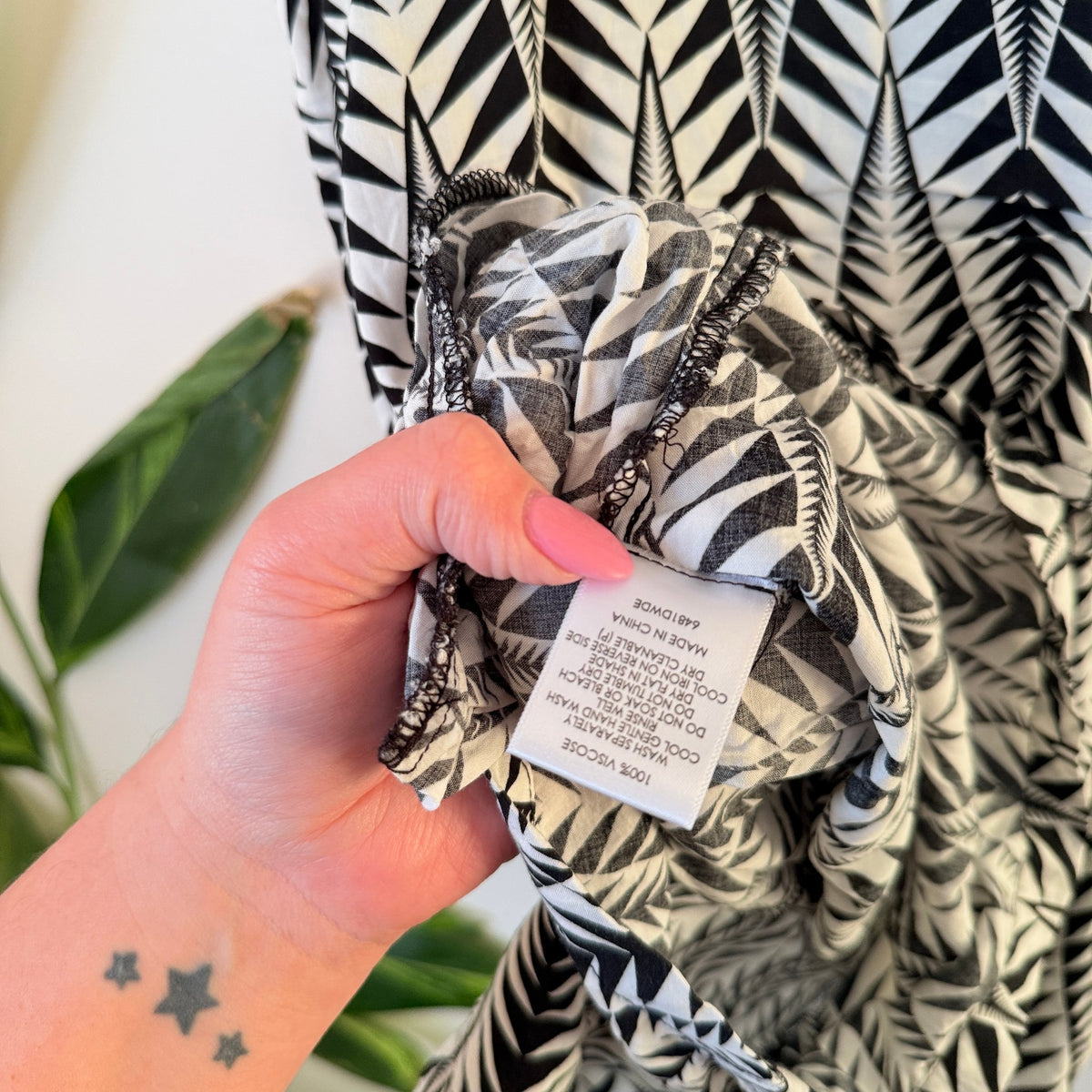 Decjuba Black & White Geometric Print Playsuit Size L
