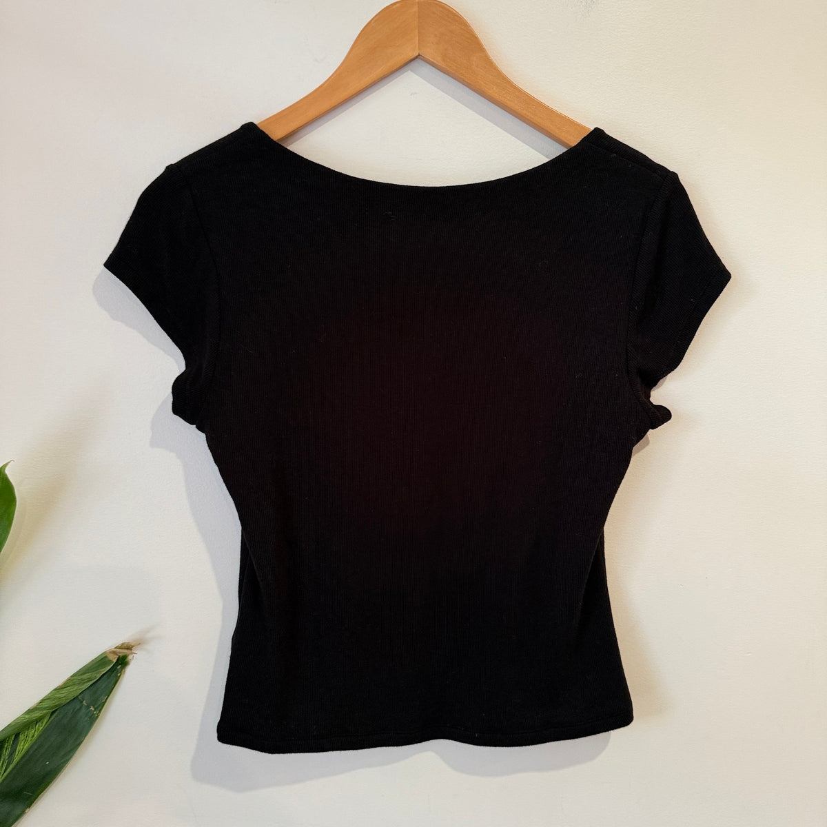 Among the Brave Black Rib Scoop Neck Tee Size 8