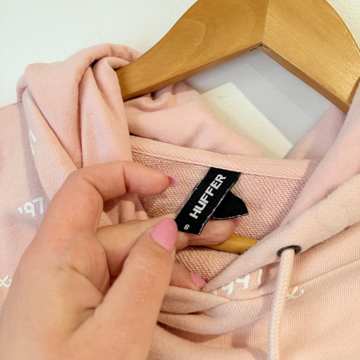Huffer Pink HFR Print Cropped Hoodie Size 8