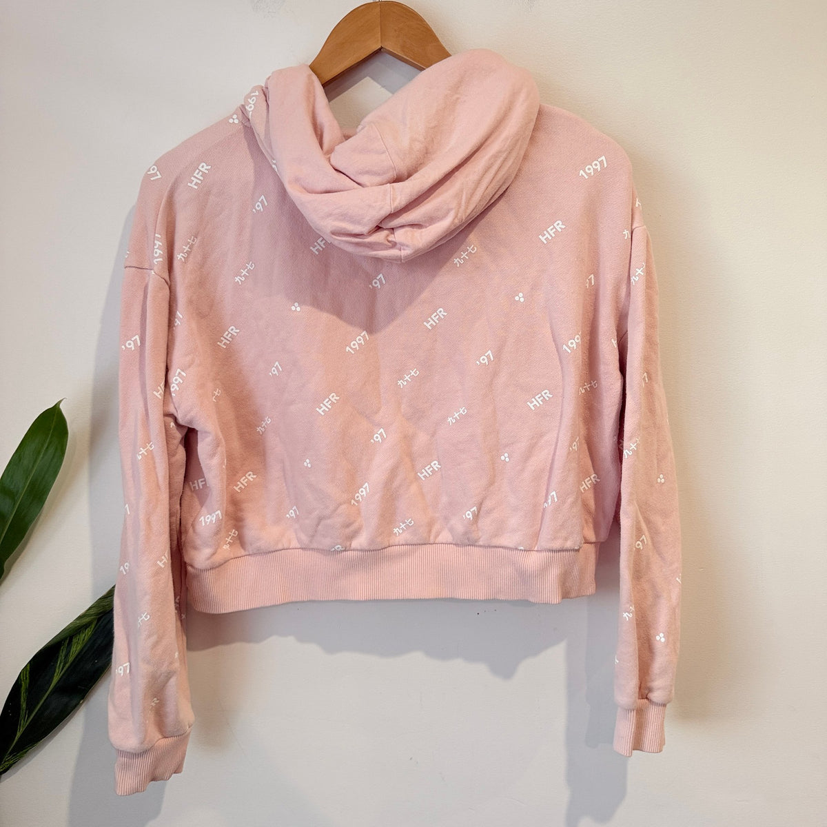 Huffer Pink HFR Print Cropped Hoodie Size 8