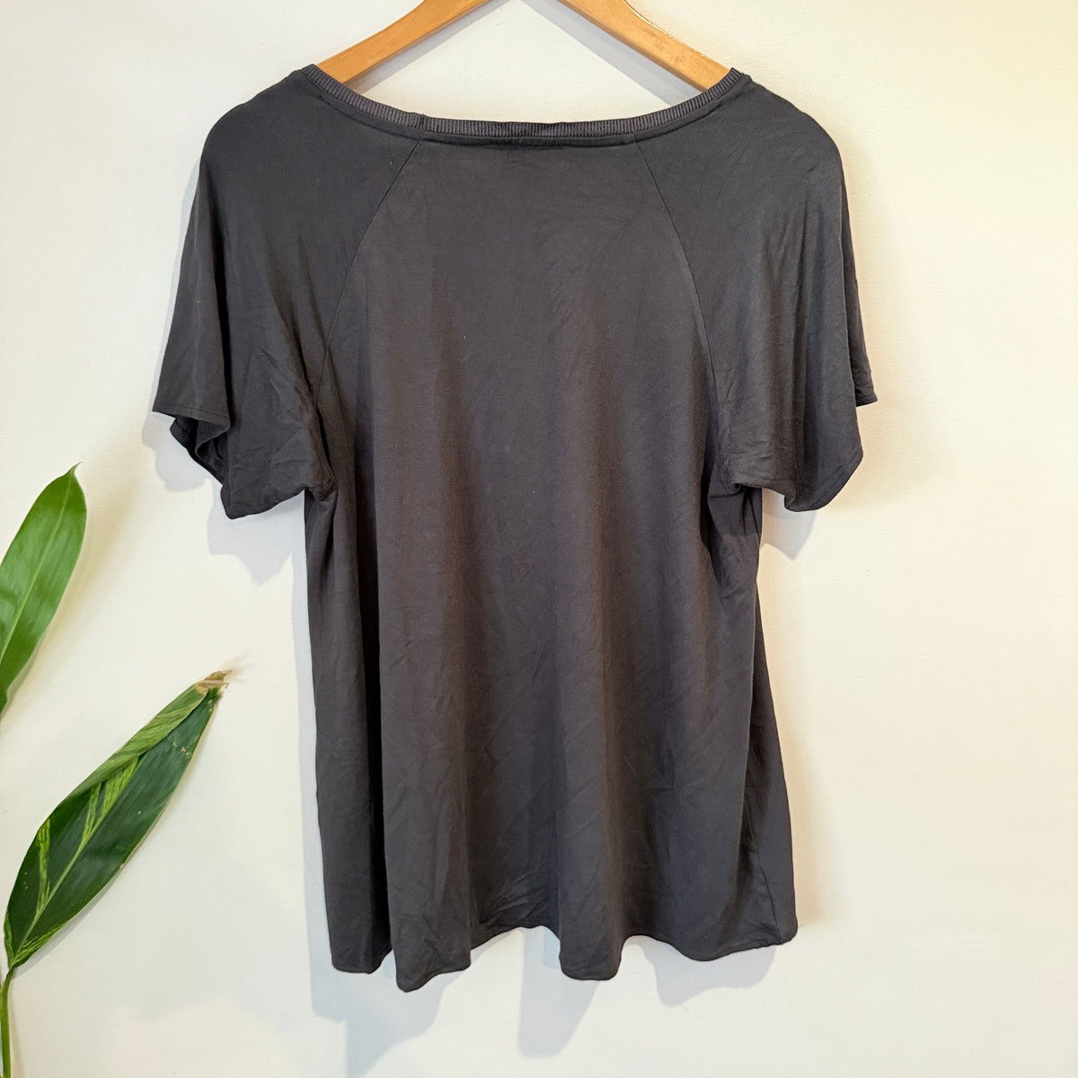 Witchery Zip Shoulder Tee Size S