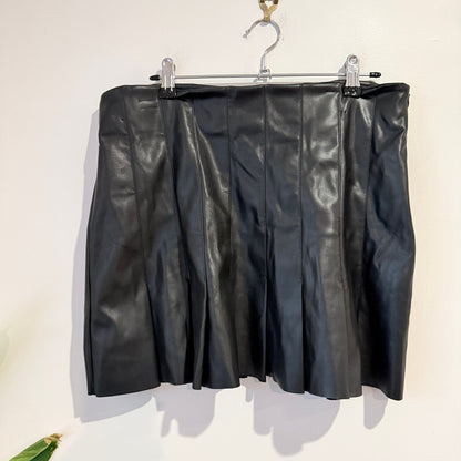 Supré Black Faux Leather Pleated Mini Skirt Size L | Waist 88cm