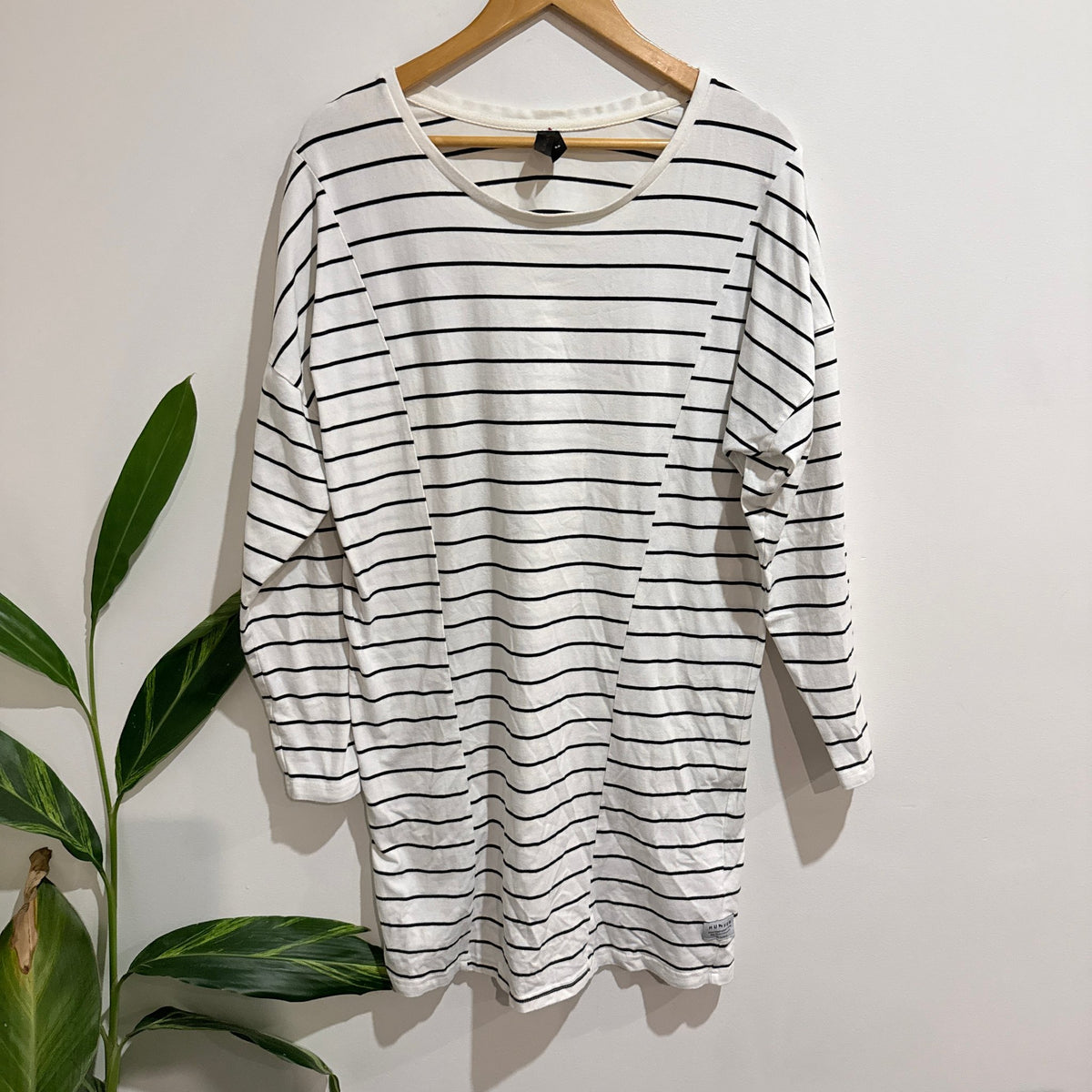 Huffer White & Navy Stripe Oversized Long Sleeve Top Size 12