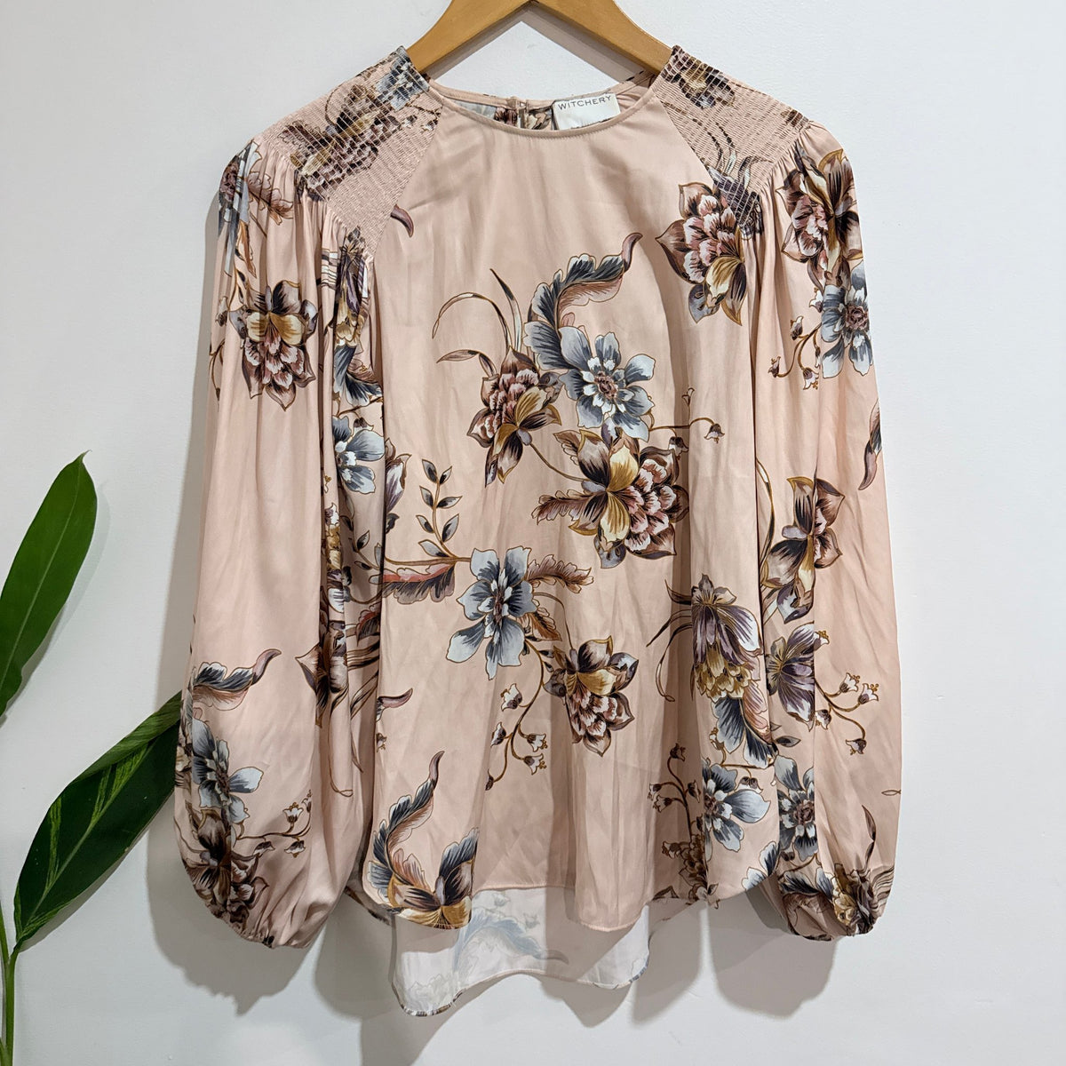 Witchery Blush Floral Print Satin Blouse Size 10