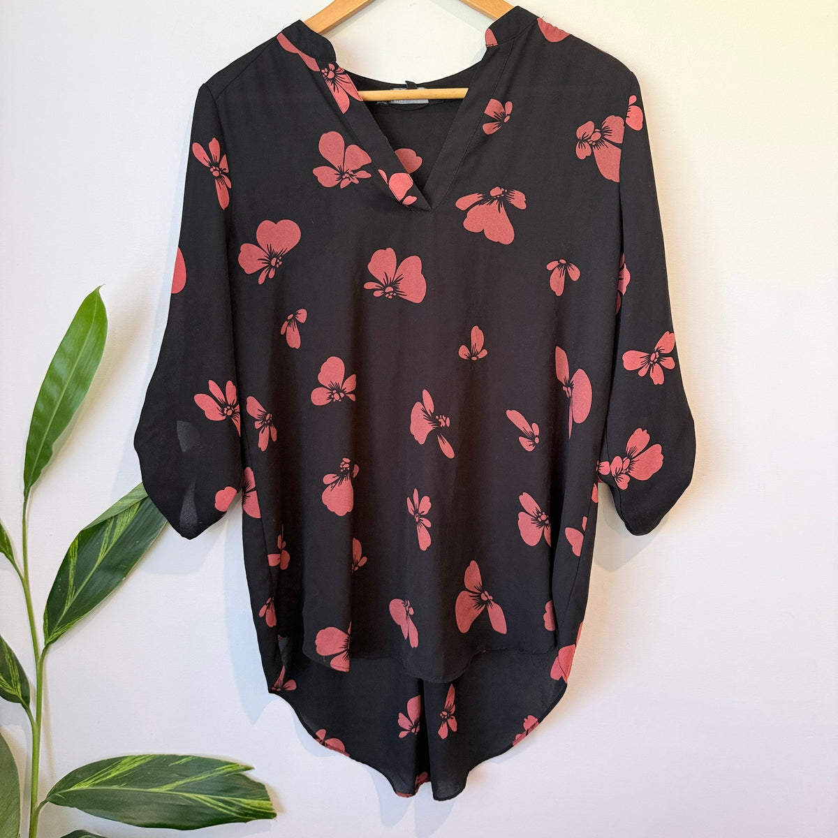 Whistle Black & Coral Floral Print Tunic Blouse Size 10