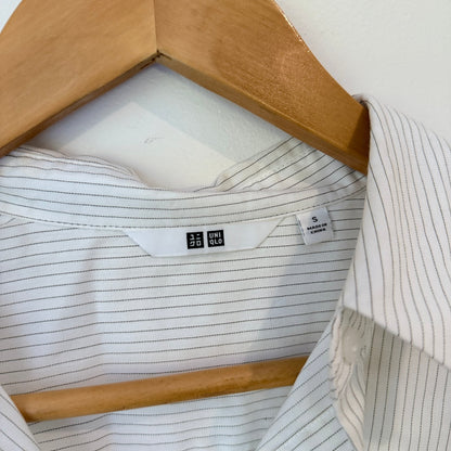 Uniqlo White Pinstripe Long Sleeve Shirt Size S