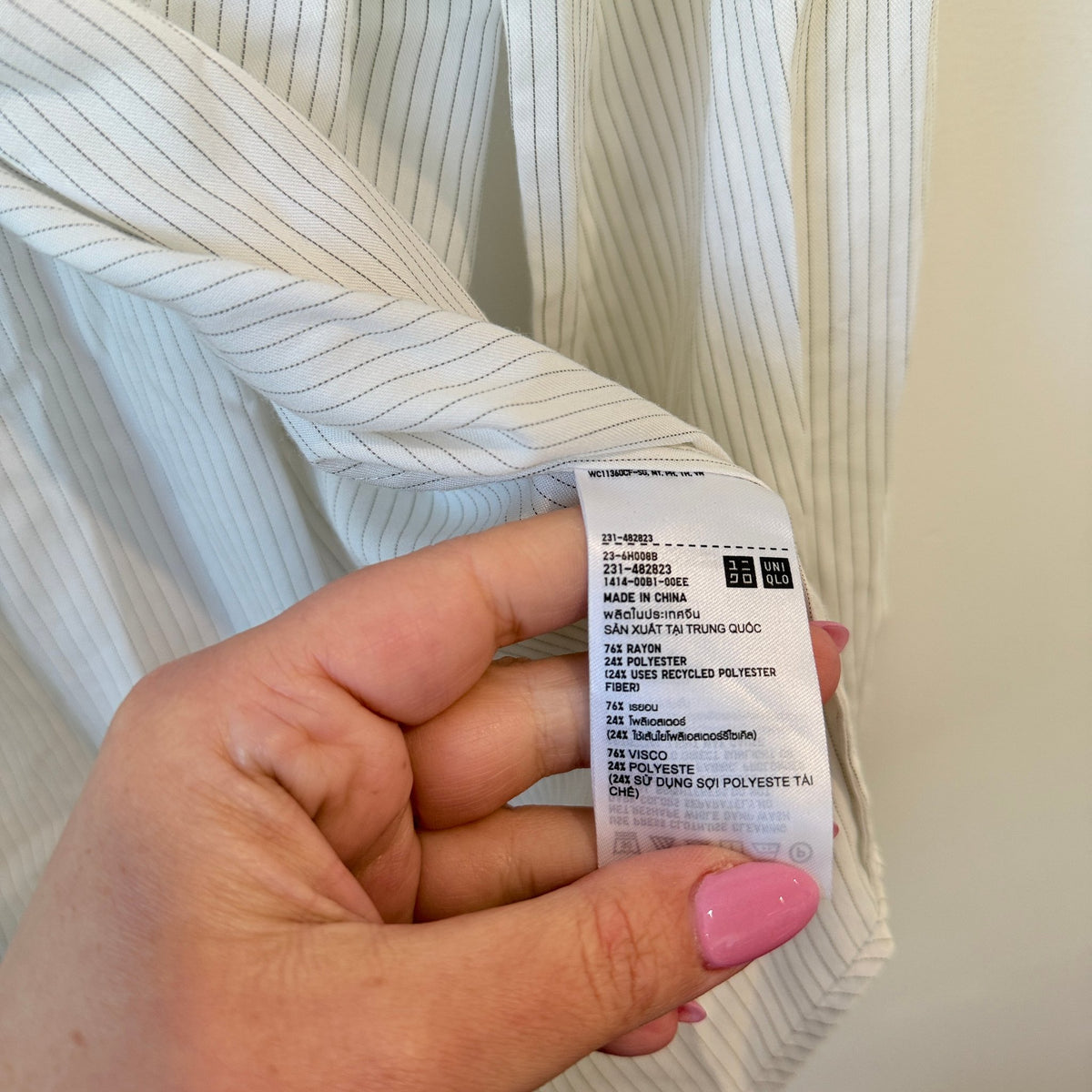 Uniqlo White Pinstripe Long Sleeve Shirt Size S