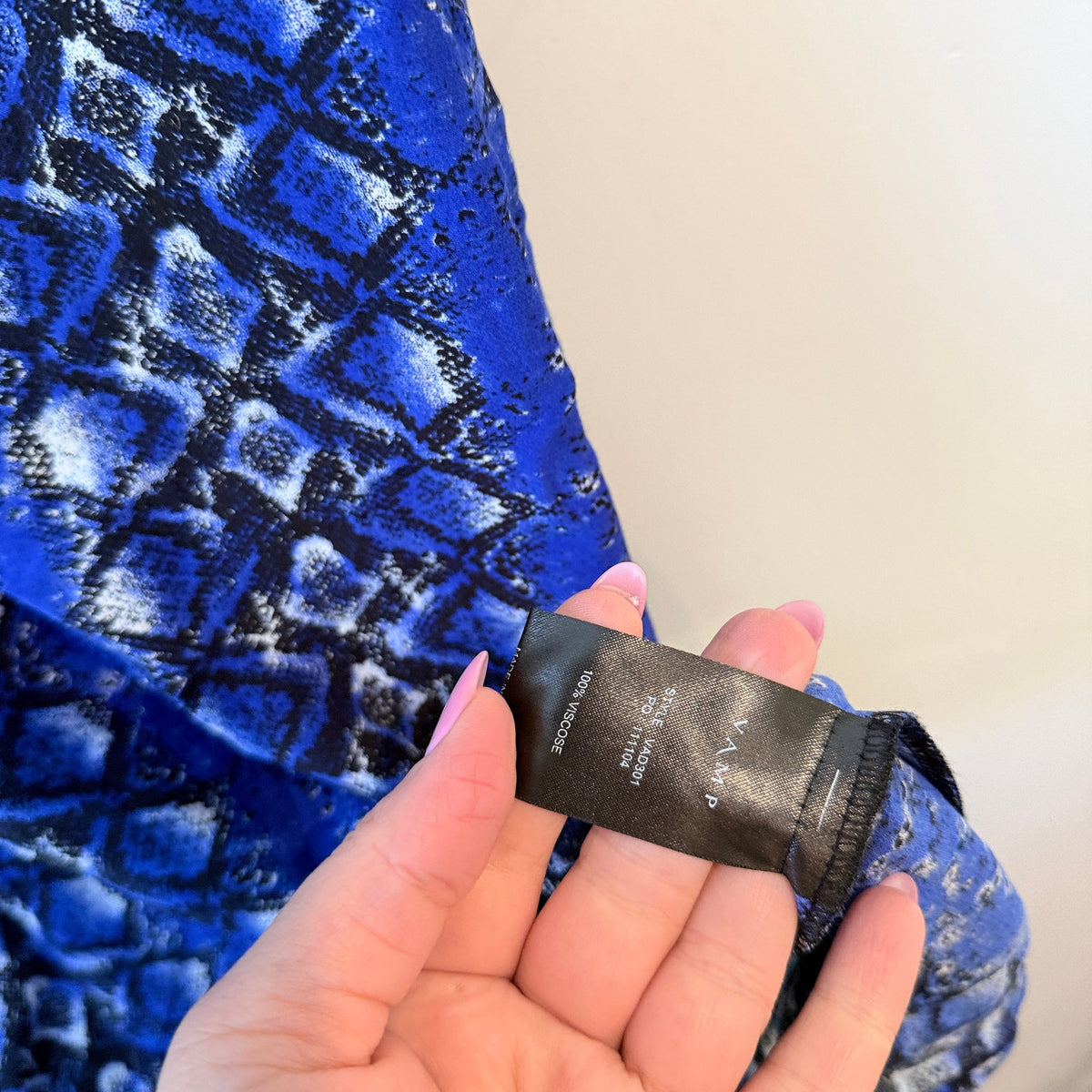 Vamp Blue Snake Print Cold Shoulder Shift Dress Size 12