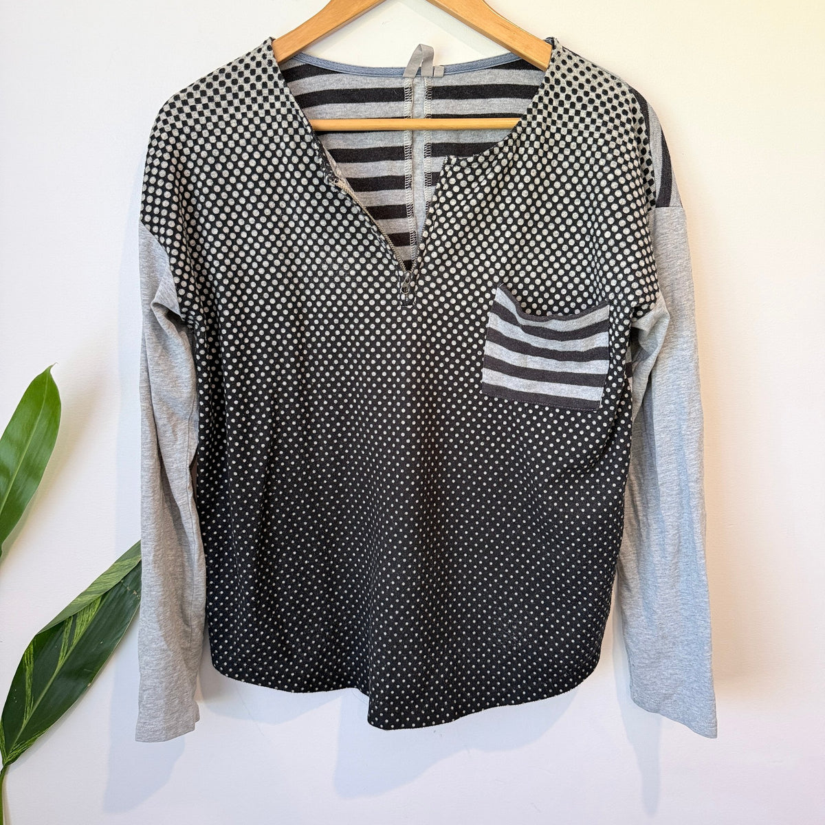 Madly Sweetly Grey Spot & Stripe Long Sleeve Top Size 10