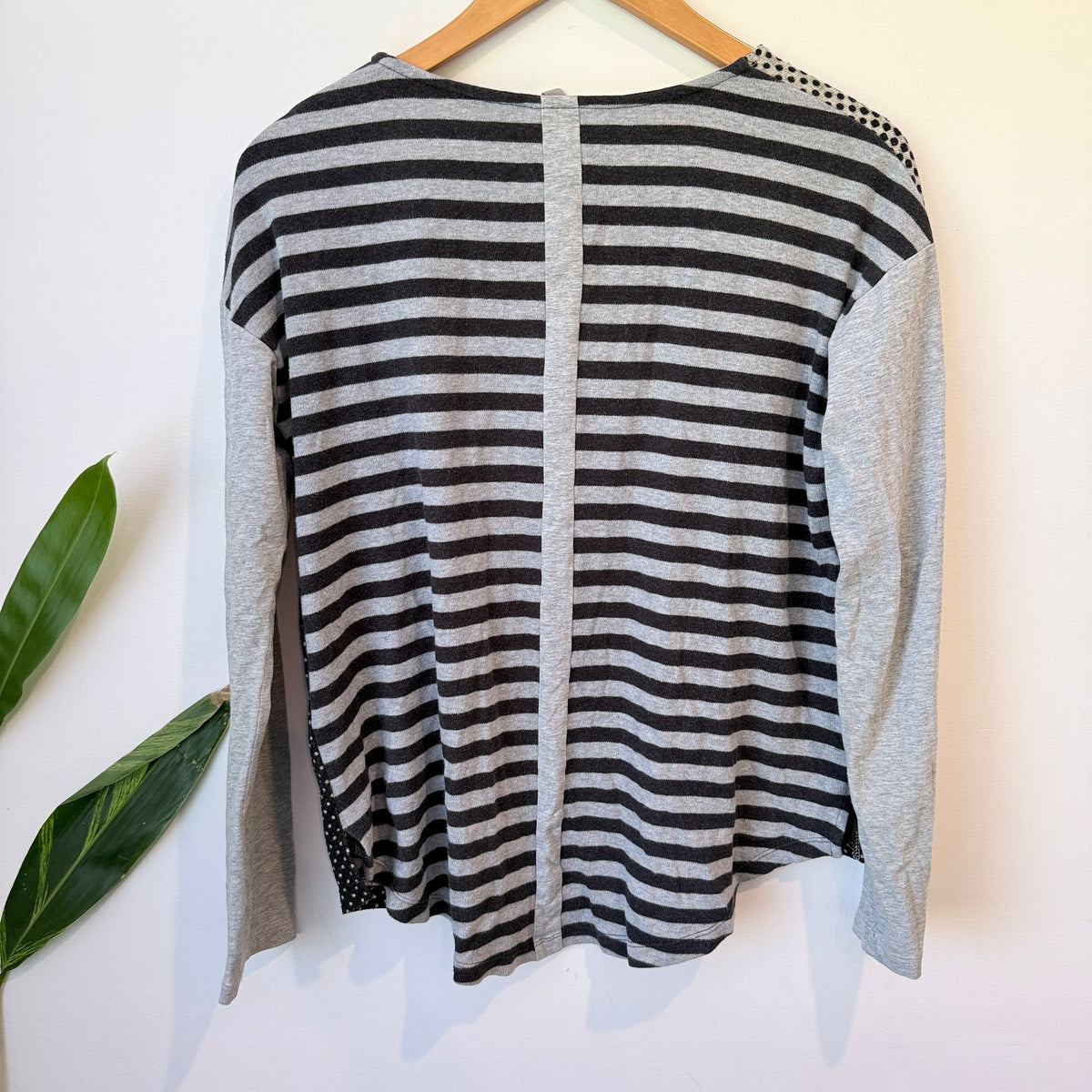 Madly Sweetly Grey Spot & Stripe Long Sleeve Top Size 10
