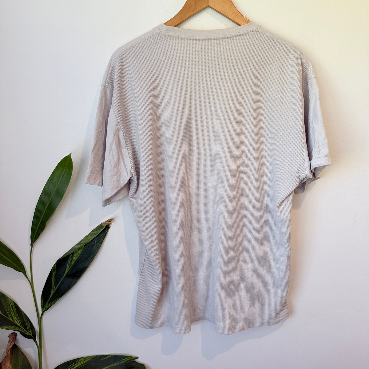 Graniph Grey Black Cat Graphic Waffle Panel Tee Size XL | U/Arm to U/Arm 58cm