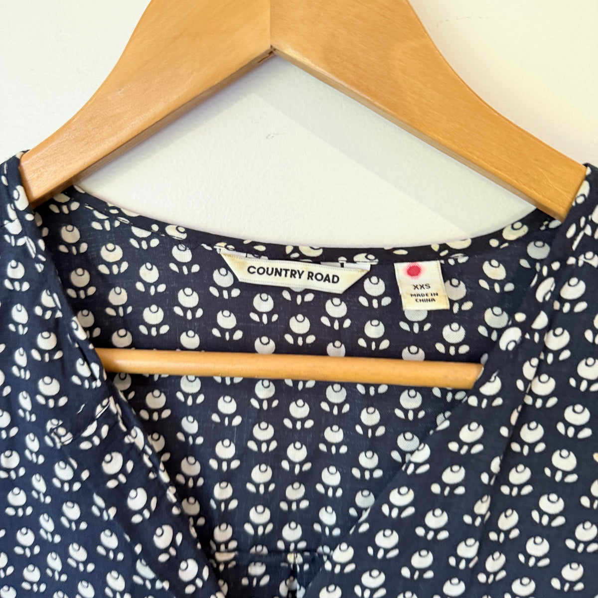 Country Road Navy Tulip Print Long Sleeve Blouse Size XXS