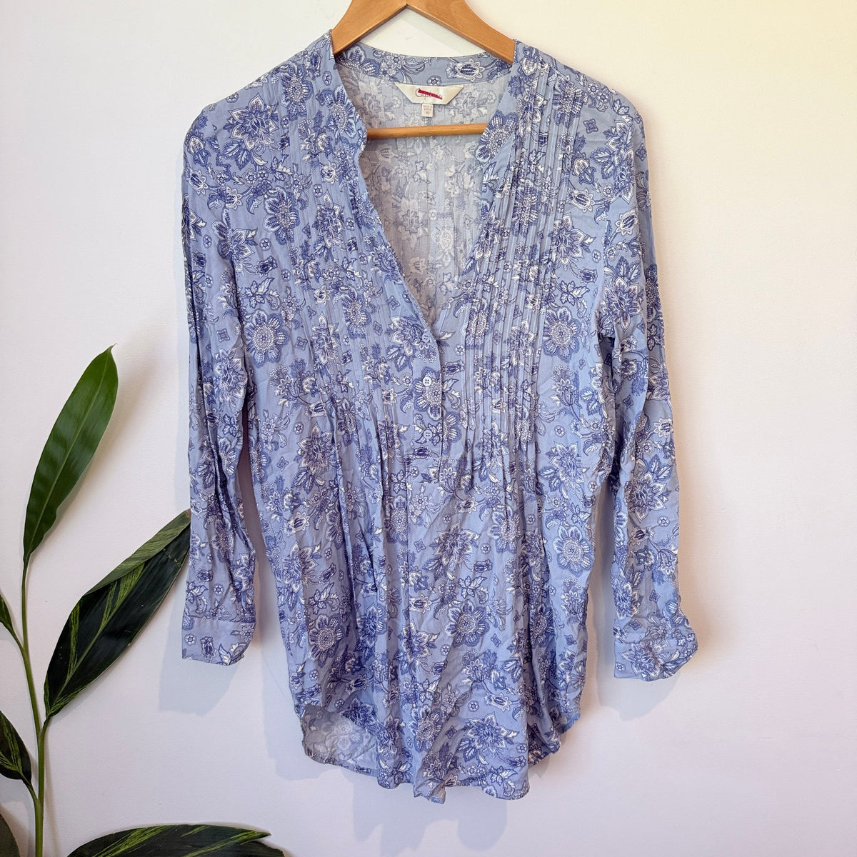 Blue Floral Print Pintuck Tunic Blouse Size 10