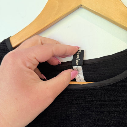 Succhi Collection Black Chenille Knit Tunic with Chiffon Trim Size U/Arm to U/Arm 50cm