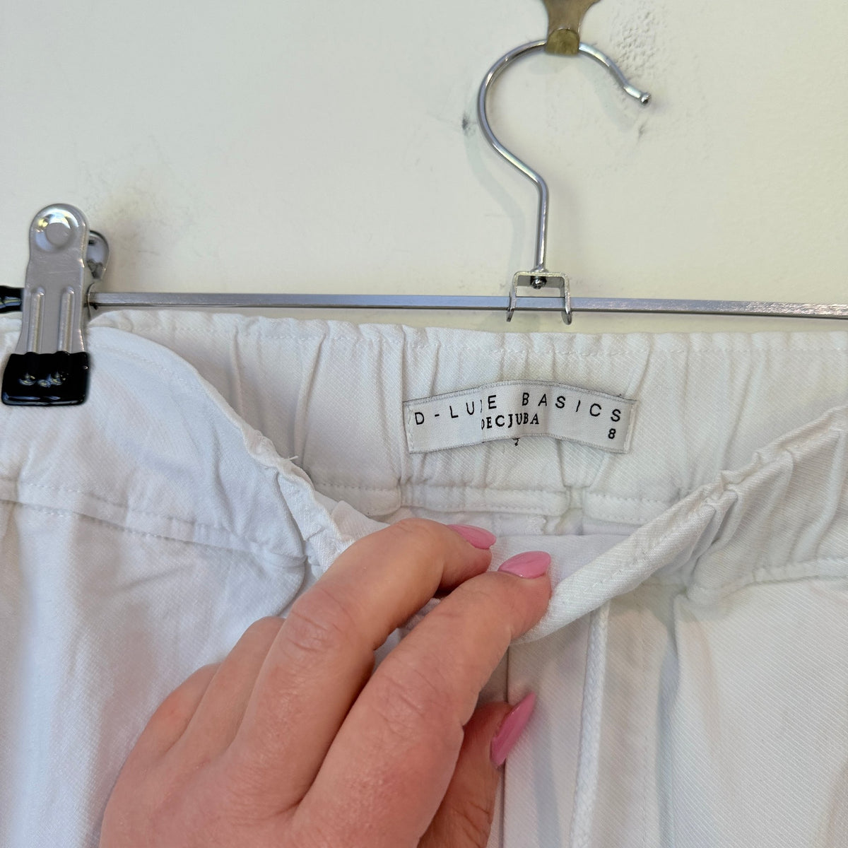 Decjuba D-Luxe Basics White Drawstring Tapered Pants Size 8