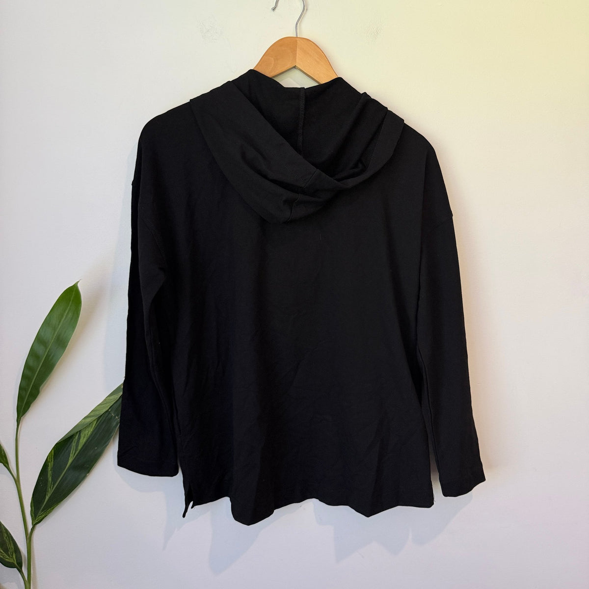 White on Black Black Zip Up Hoodie with Stripe Ties Size 10