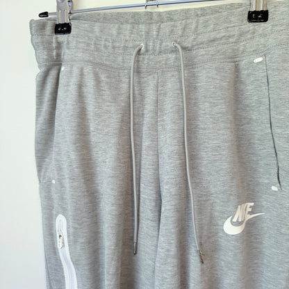 Nike Size XS Tech Fleece Joggers