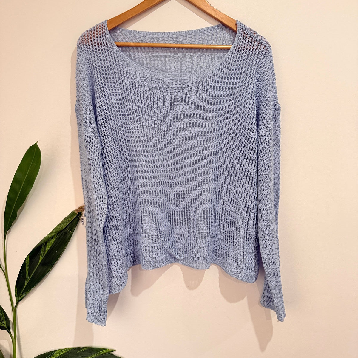 Brand Unknown Size U/Arm to U/Arm 56cm Open Knit Jumper