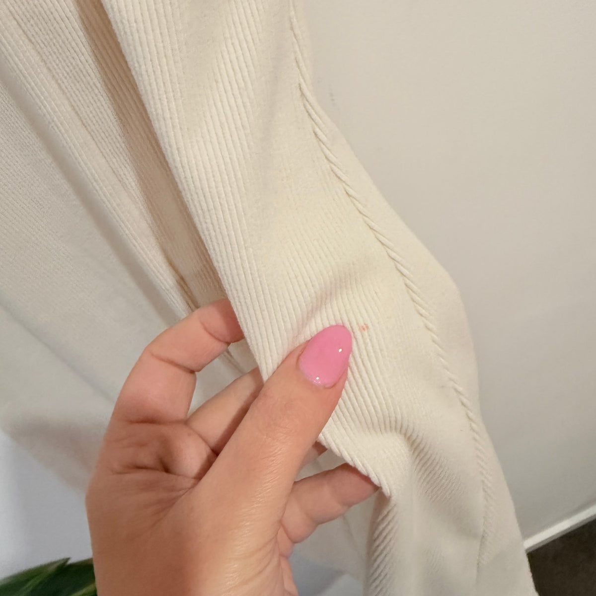 Brand Unknown Size Waist 62cm Ribbed Knit Maxi Skirt