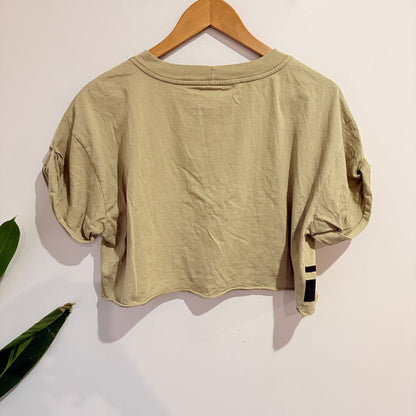 Pool Size S | U/Arm to U/Arm 52cm Graphic Crop Tee