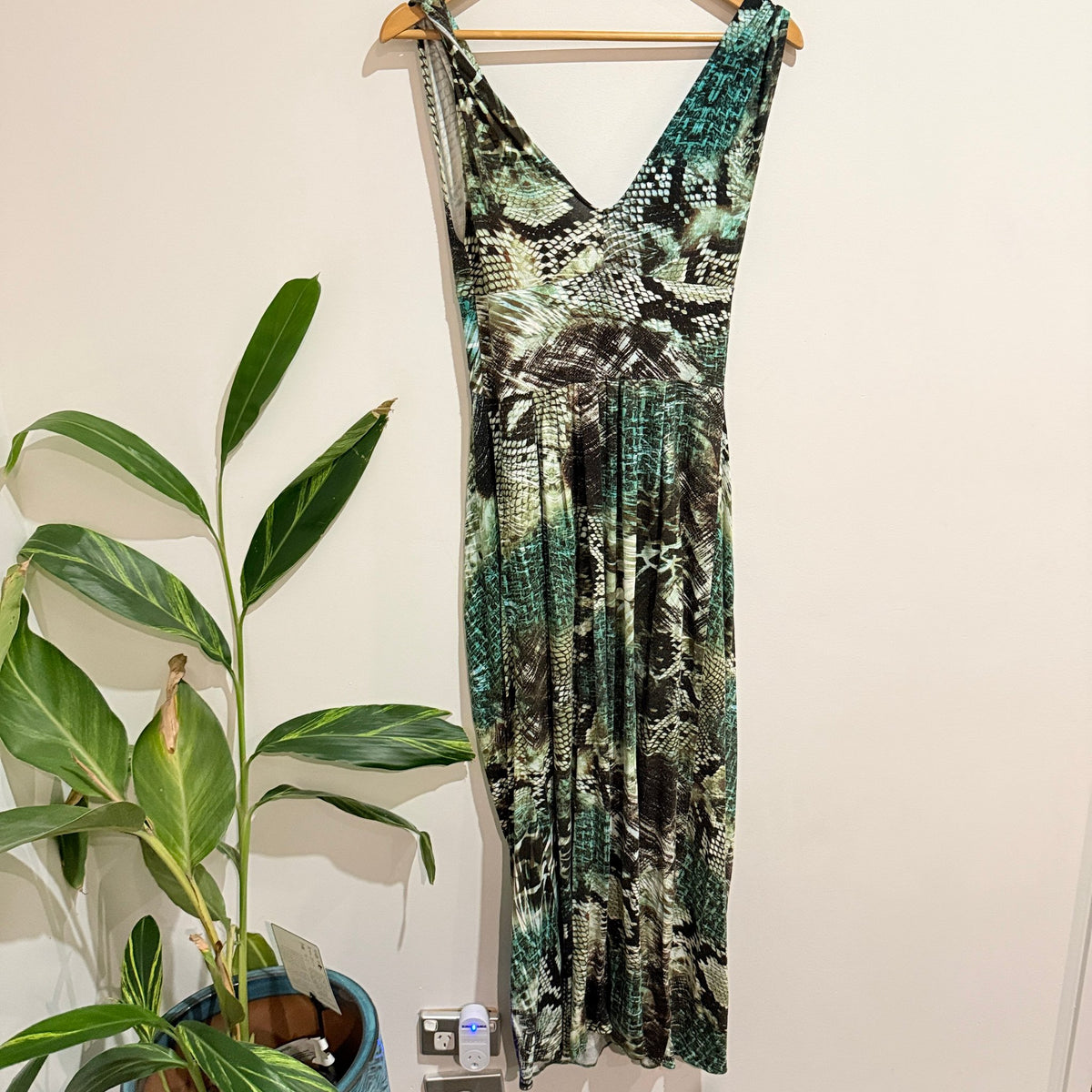 Sheryl May Size M Snake Print Jersey Midi Dress