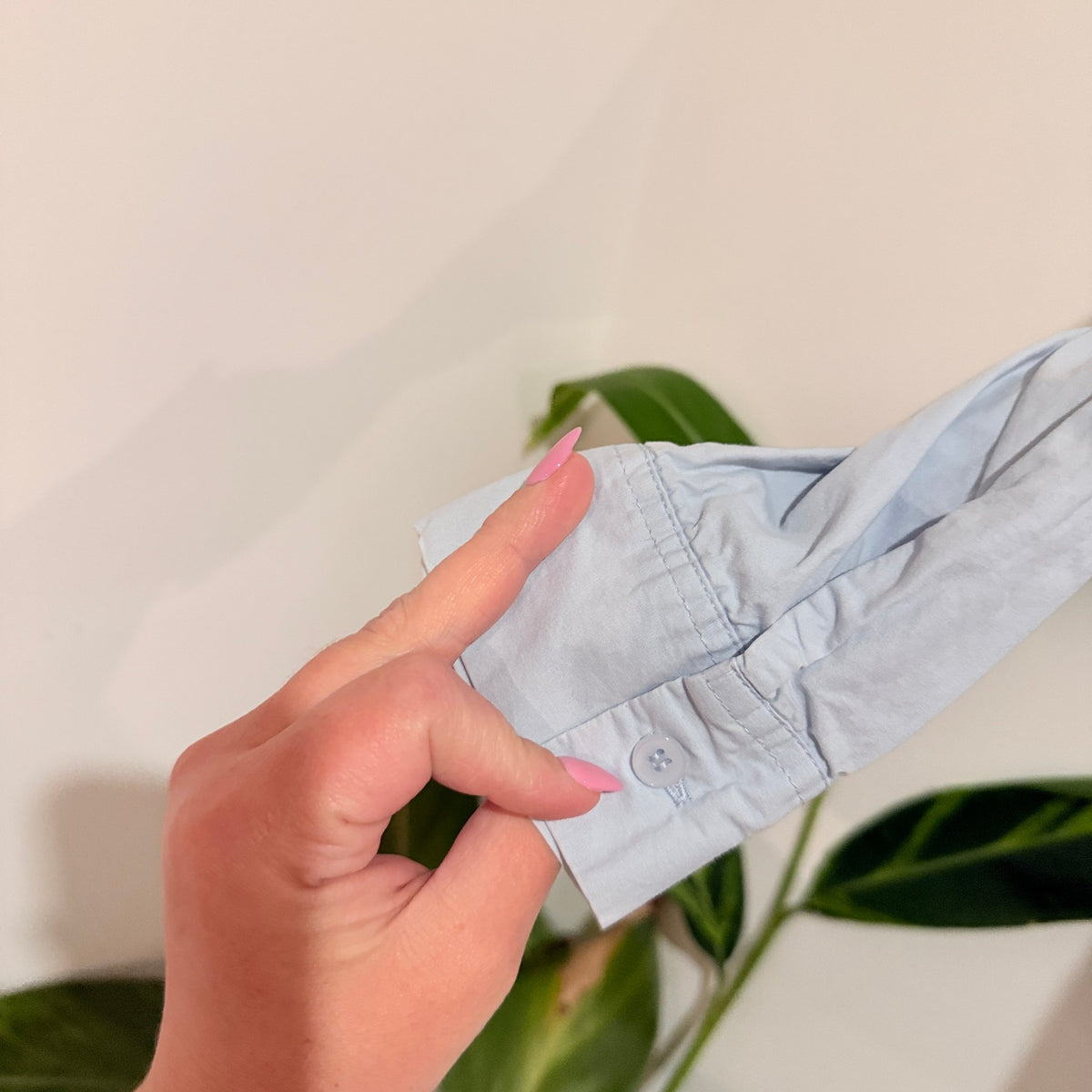 UFO Size U/Arm to U/Arm 56cm Cropped Cotton Shirt