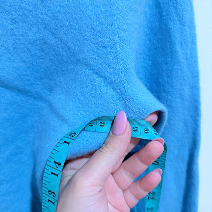 Brand Unknown Size U/Arm to U/Arm 44cm Fluffy Knit Crew Neck Jumper