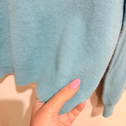Brand Unknown Size U/Arm to U/Arm 44cm Fluffy Knit Crew Neck Jumper