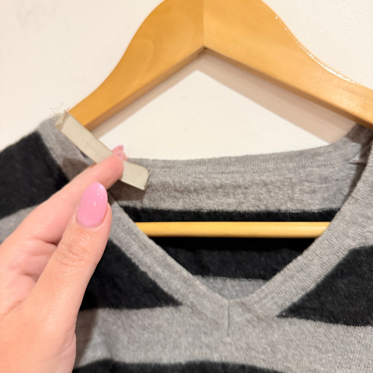 Pourquoi Stripe Merino V-Neck Jumper