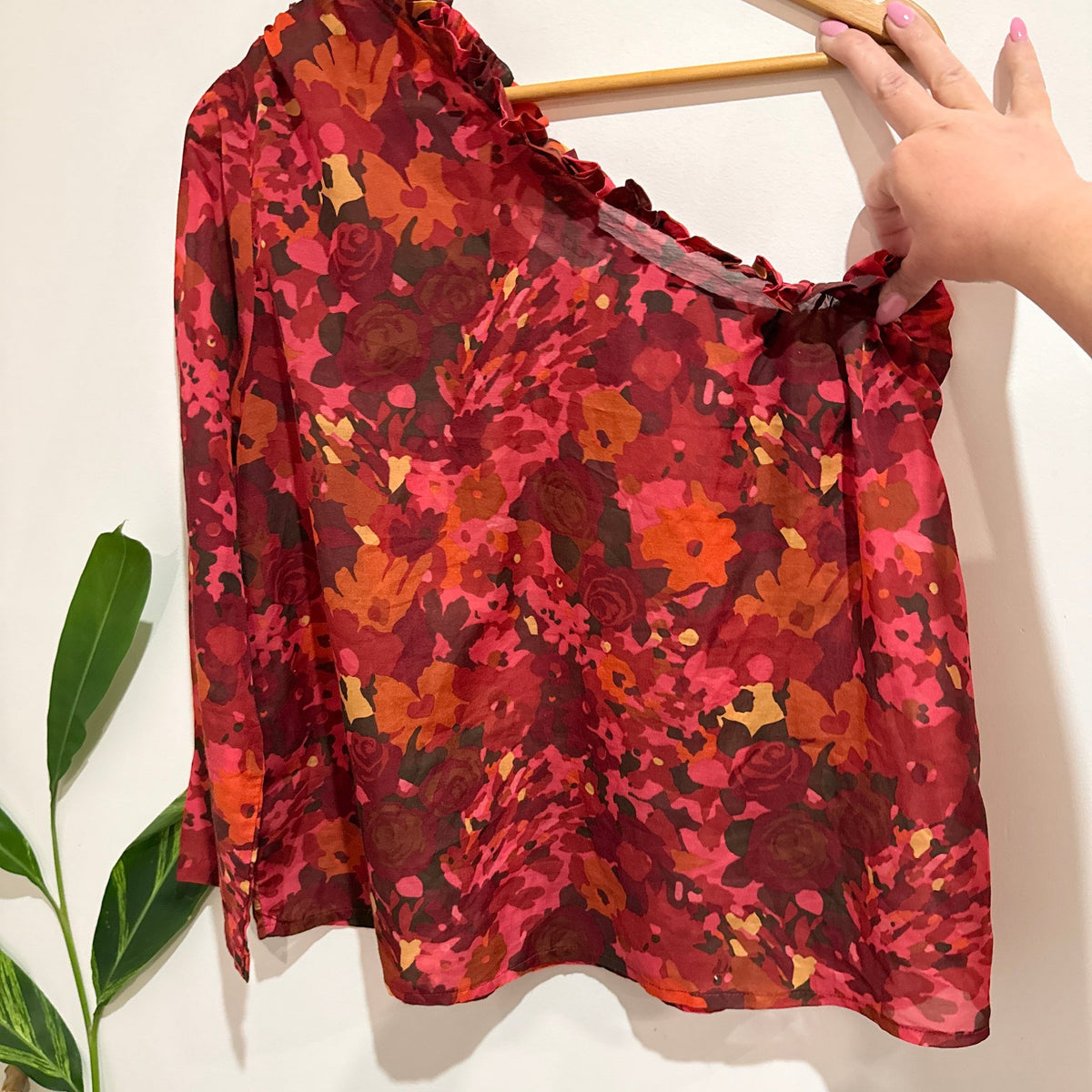 Evolution Size 12 Floral Print Ruffle One Shoulder Top